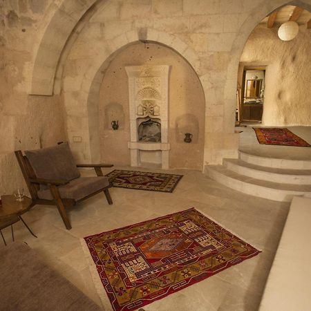Helike Cave Suites Учгісар Номер фото