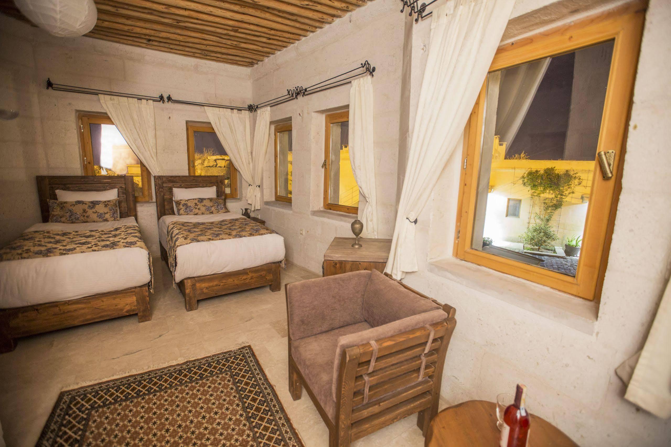 Helike Cave Suites Учгісар Екстер'єр фото
