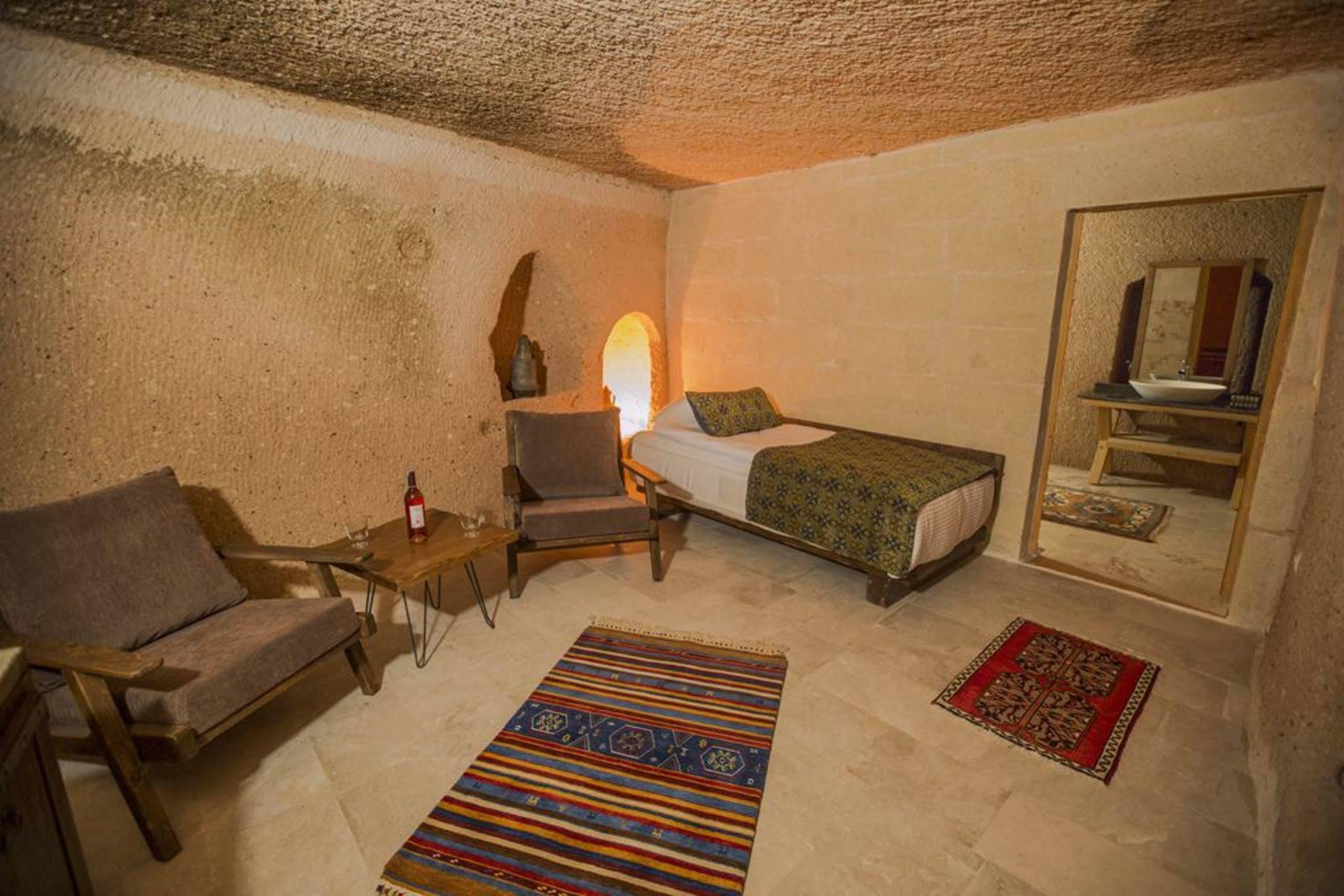 Helike Cave Suites Учгісар Екстер'єр фото